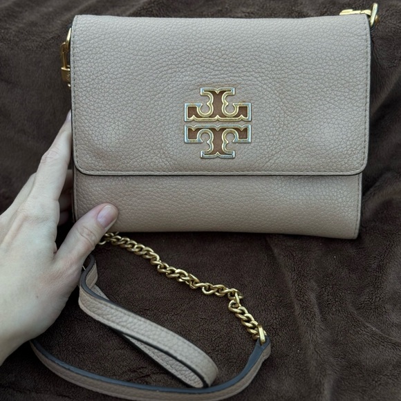 Tory Burch Light Gray Leather Bag with Gold Chain - Picture 2 of 5